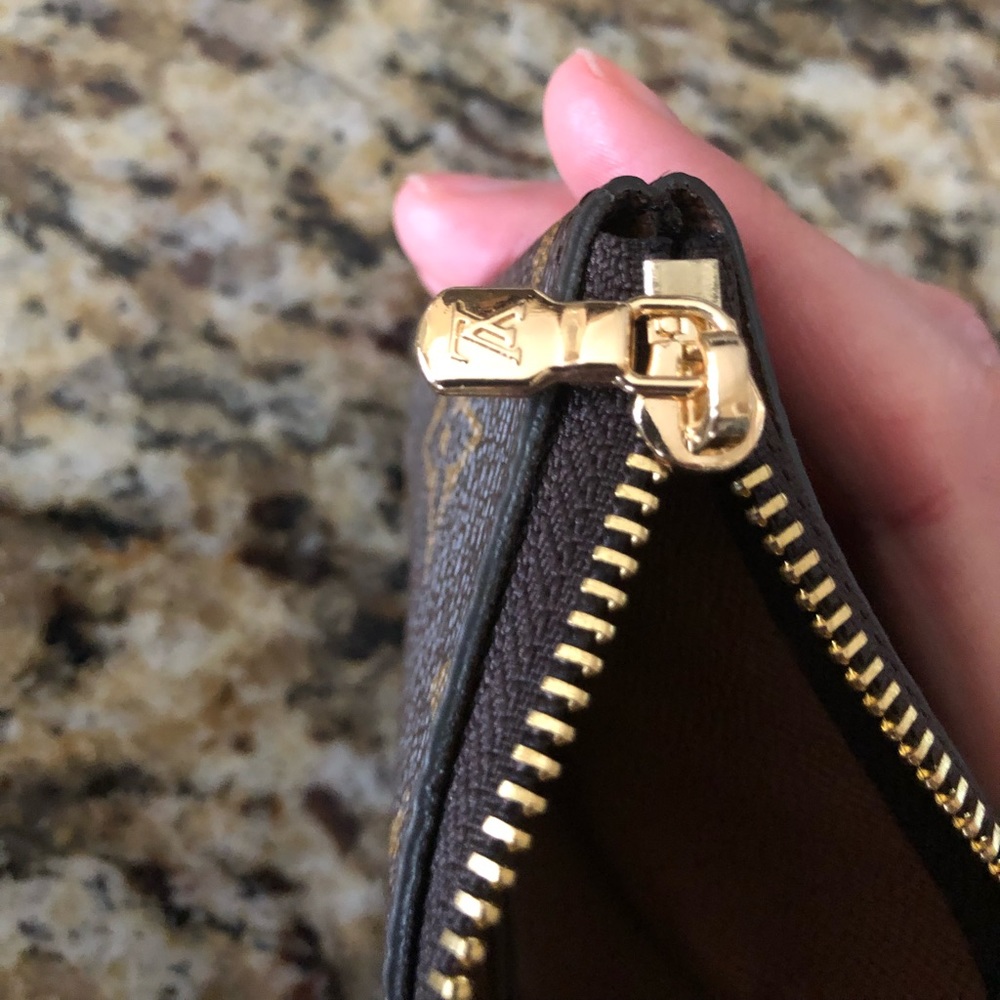 Key Pouch - Picture 4 of 5
